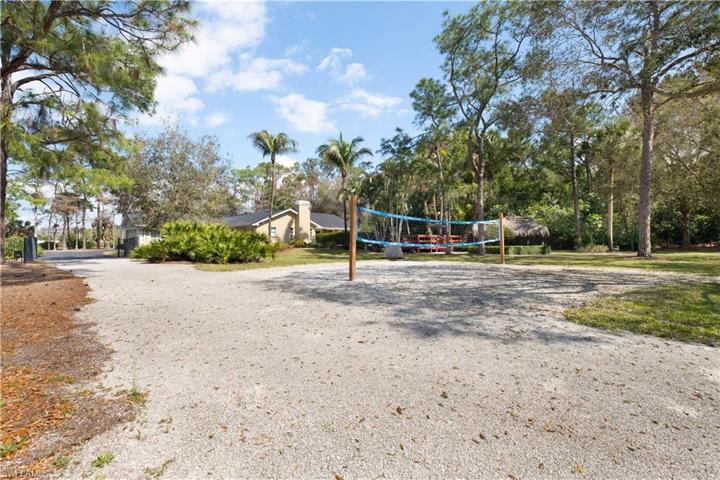 6210  Napa Woods  WAY, Naples, FL 34116