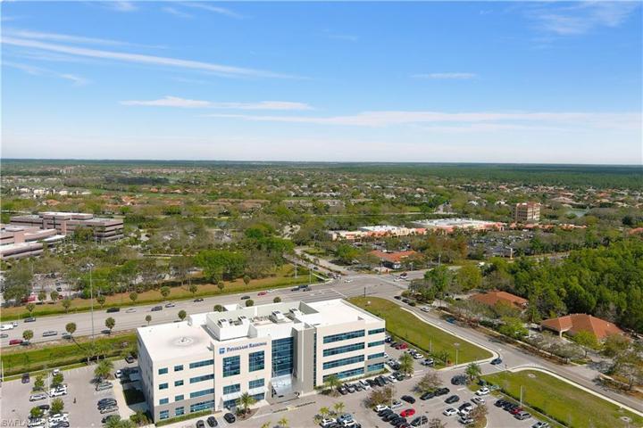 6210  Napa Woods  WAY, Naples, FL 34116