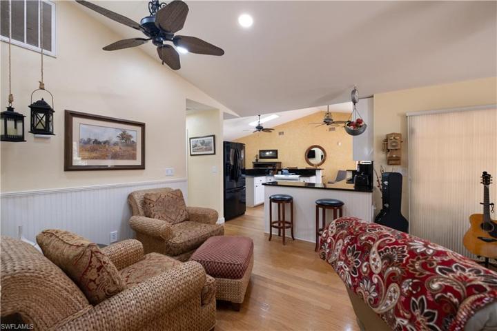 6210  Napa Woods  WAY, Naples, FL 34116
