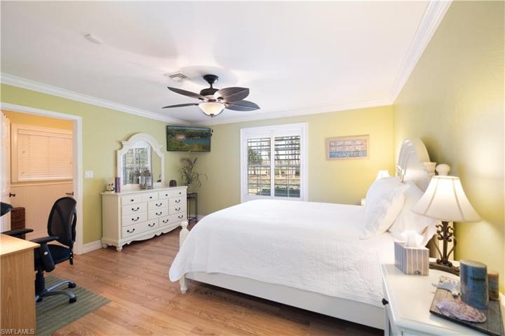 6210  Napa Woods  WAY, Naples, FL 34116