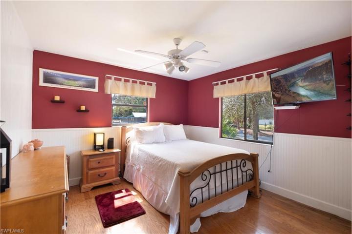 6210  Napa Woods  WAY, Naples, FL 34116