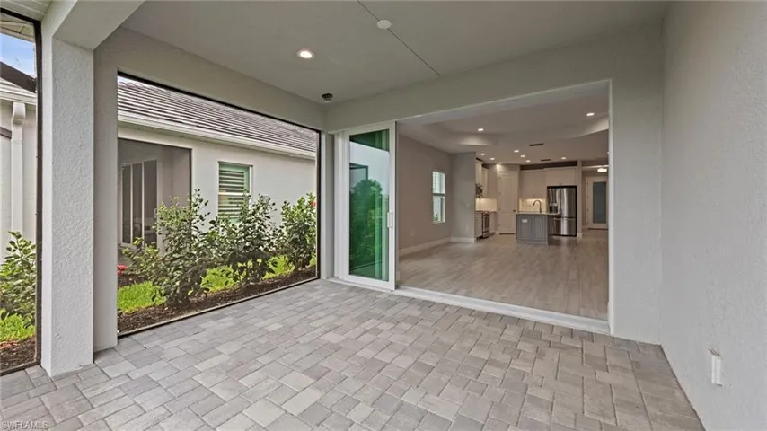 4592 Skysail Dr, Naples, Florida 34120