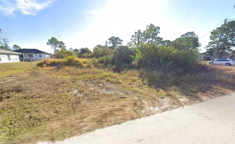 921 Graystone Ave, Lehigh Acres, Florida 33974