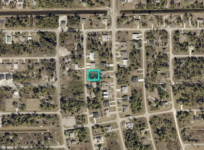 921 Graystone Ave, Lehigh Acres, Florida 33974