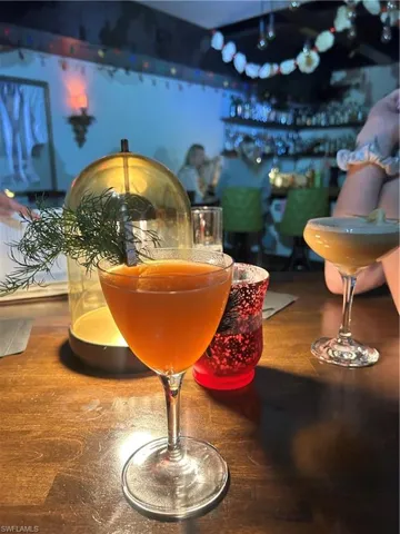 Chartreuse Cocktail Lounge