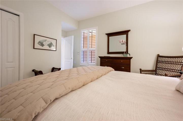 7635 Arbor Lakes CT # 2412, NAPLES FL 34112