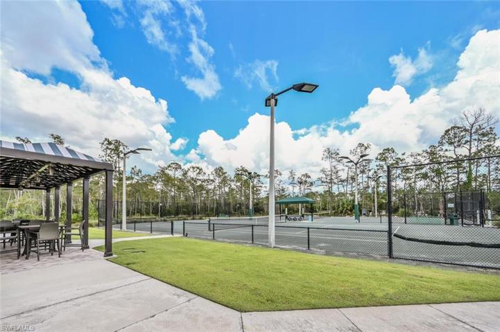 7635 Arbor Lakes CT # 2412, NAPLES FL 34112