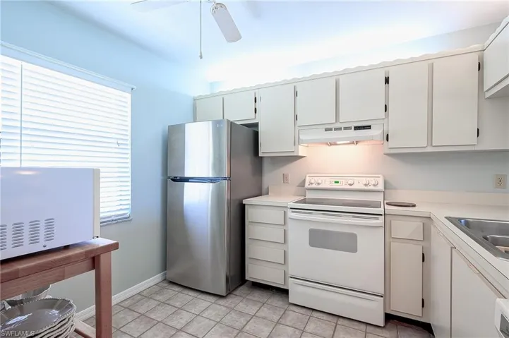 2650 Kings Lake Blvd # 202, Naples Fl 34112