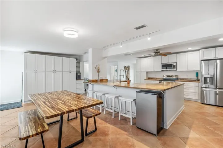 5654  Natoma  DR, Fort Myers, FL 33919
