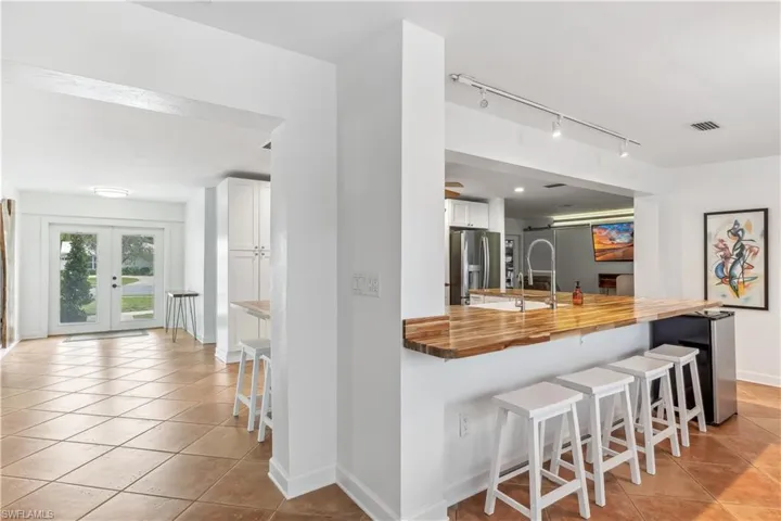5654  Natoma  DR, Fort Myers, FL 33919
