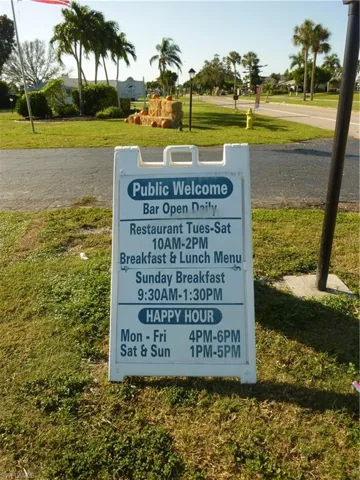 You can enjoy excellent Dining + fun Social Events at WCCC