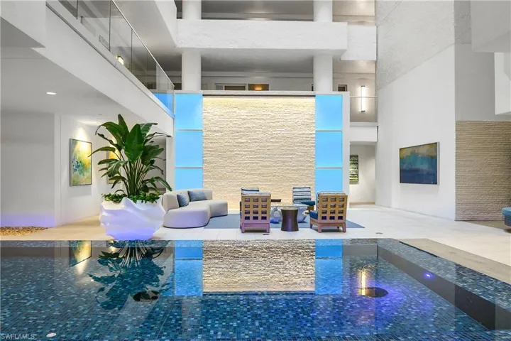 Exquisite Lobby that sets the Tone of Elegance