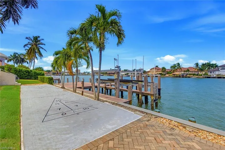 850 Copeland Dr, Marco Island, Florida 34145