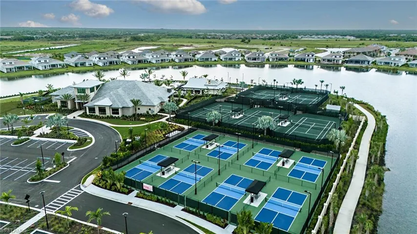 Esplanade by the Islands Coach Homes Community Amenities