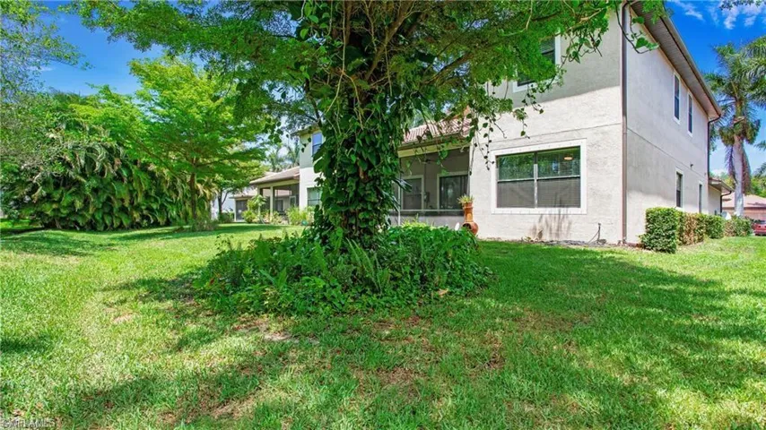 7874  Bucks Run  DR, Naples, FL 34120