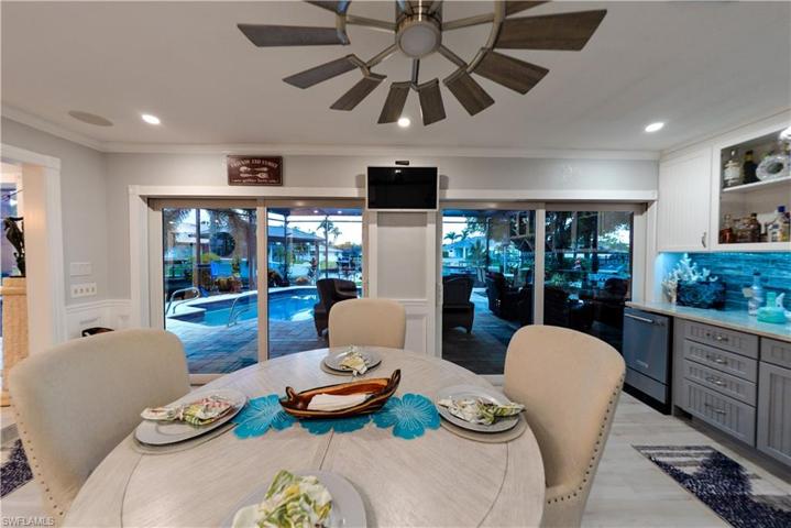 BAR AREA