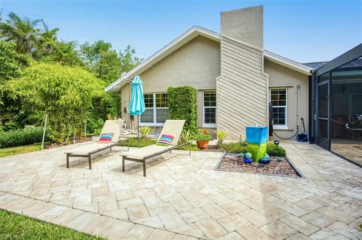 880 Deep Lagoon Ln, Fort Myers, Florida 33919