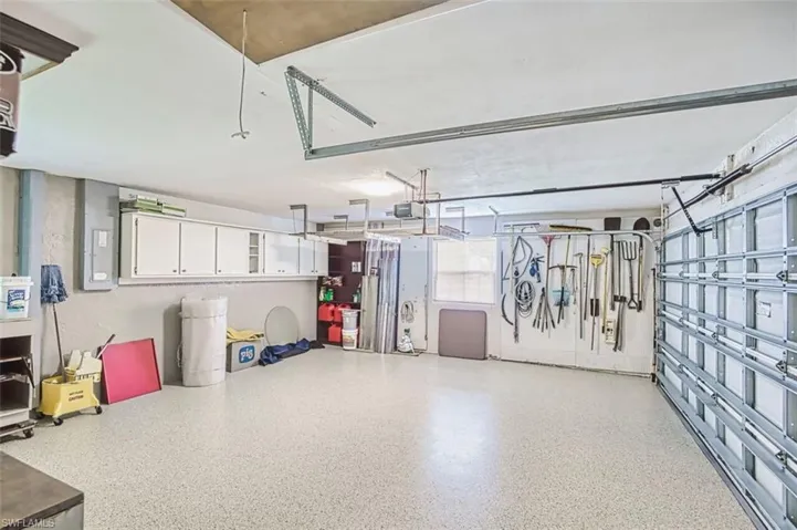 880 Deep Lagoon Ln, Fort Myers, Florida 33919
