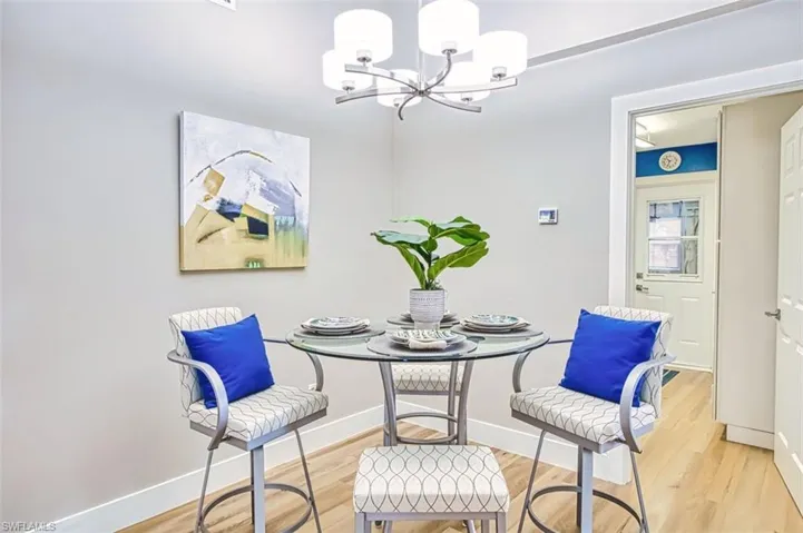 Breakfast Nook