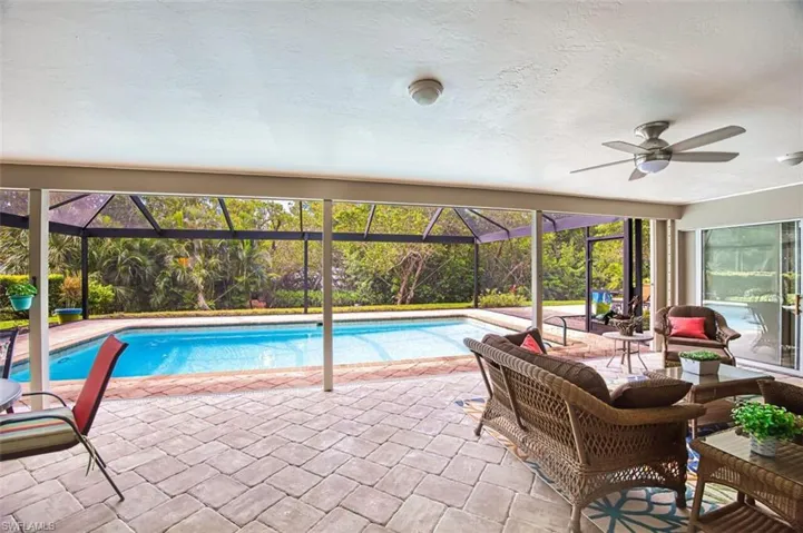 880 Deep Lagoon Ln, Fort Myers, Florida 33919