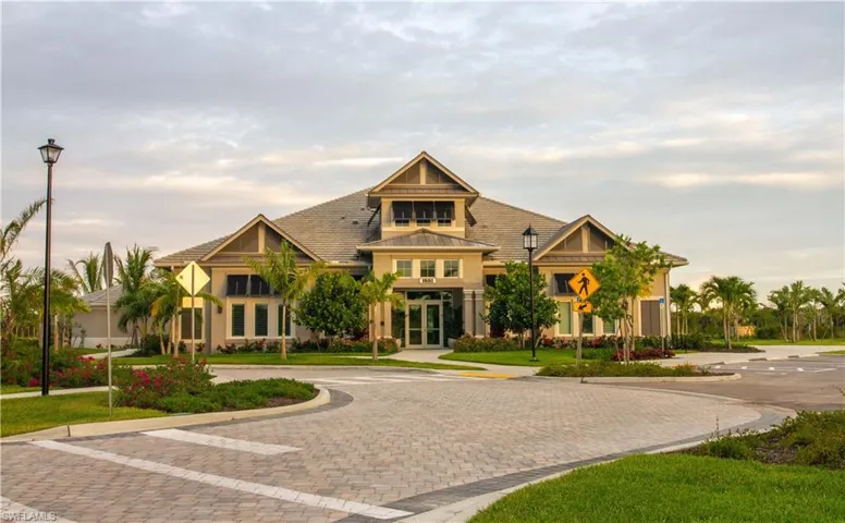 208  Indies Dr E , Naples, FL 34114