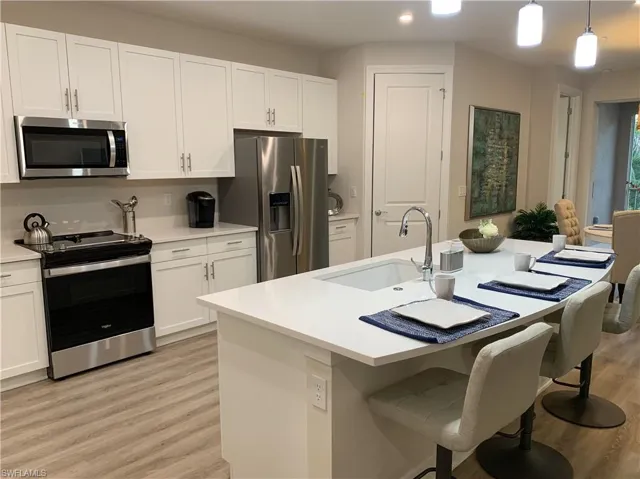 208  Indies Dr E , Naples, FL 34114