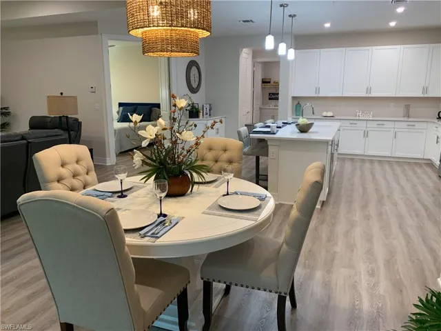 208  Indies Dr E , Naples, FL 34114