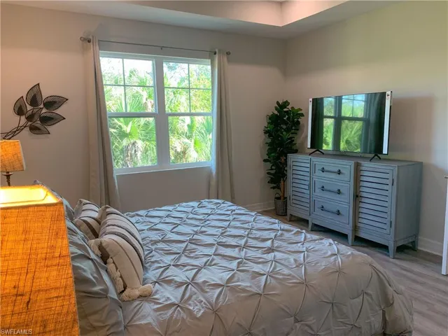 208  Indies Dr E , Naples, FL 34114