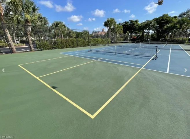 Pickleball & Tennis Courts