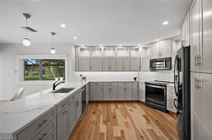 2012  Prince  DR, NAPLES, FL 34110