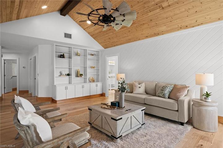 2012  Prince  DR, NAPLES, FL 34110
