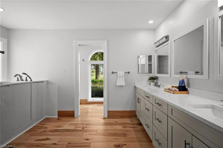 2012  Prince  DR, NAPLES, FL 34110