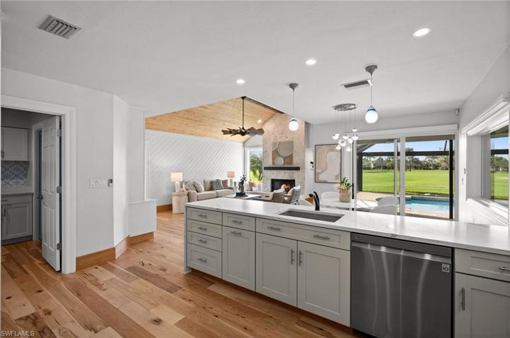 2012  Prince  DR, NAPLES, FL 34110