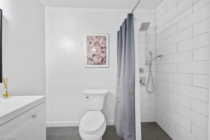 925 Palm View DR # 122, NAPLES FL 34110