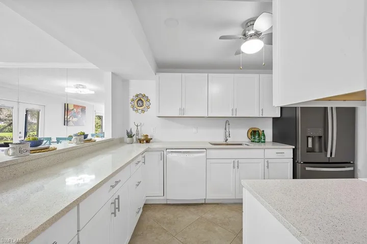 925 Palm View DR # 122, NAPLES FL 34110