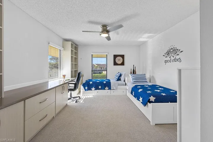 925 Palm View DR # 122, NAPLES FL 34110