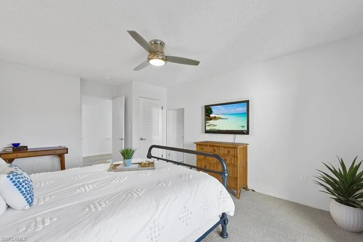 925 Palm View DR # 122, NAPLES FL 34110