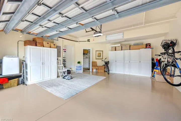10085  Valiant  CT, Miromar Lakes, FL 33913