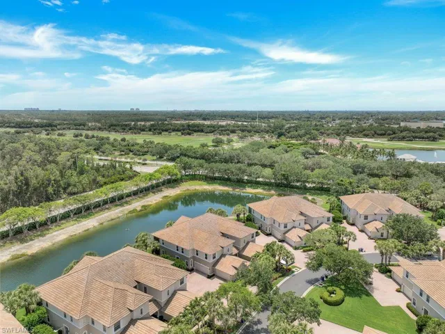 10085  Valiant  CT, Miromar Lakes, FL 33913