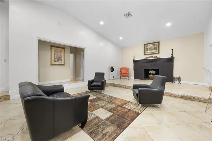 7823 Marx Dr, North Fort Myers, Florida 33917