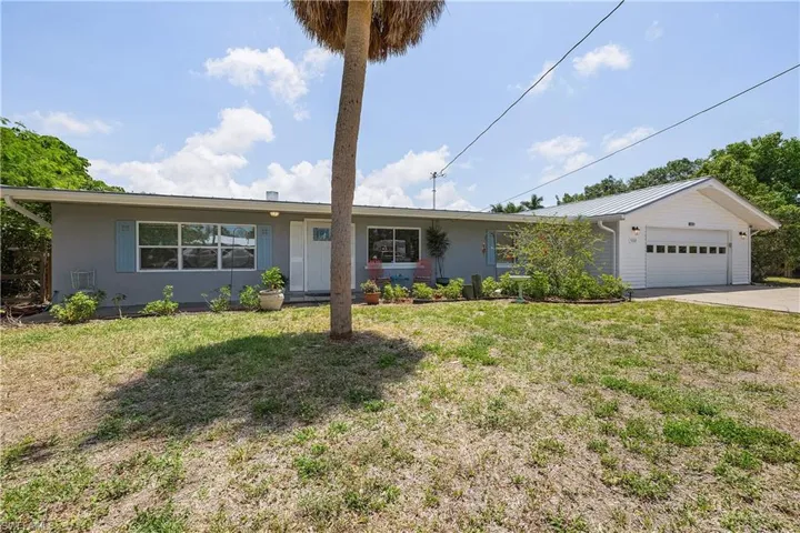 5387 Marina Dr, Bokeelia, Florida 33922