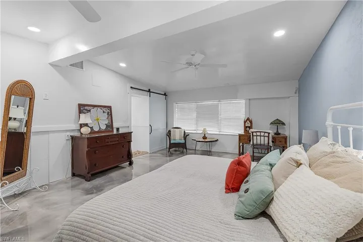 5387 Marina Dr, Bokeelia, Florida 33922