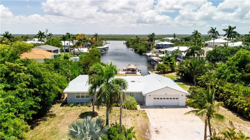 5387 Marina Dr, Bokeelia, Florida 33922