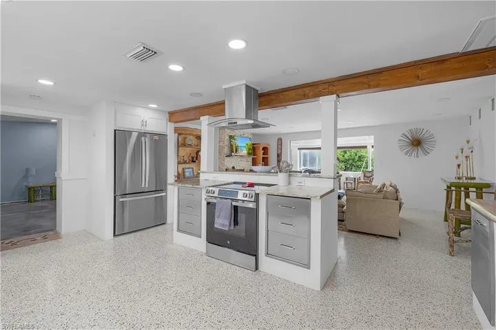 5387 Marina Dr, Bokeelia, Florida 33922