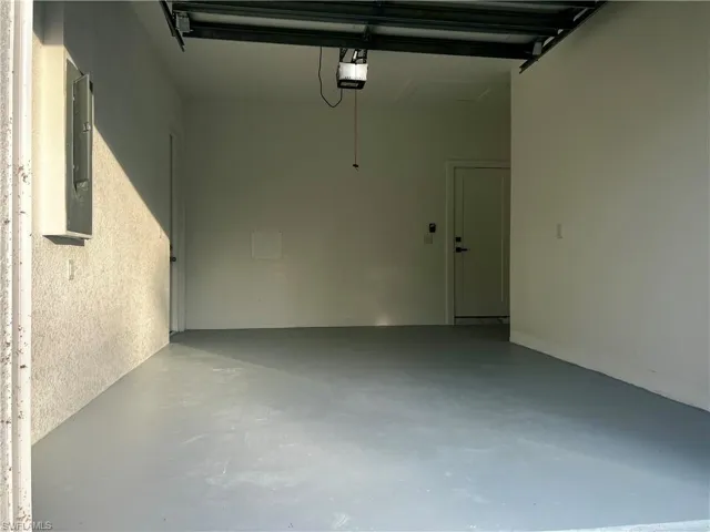 4372  16th SE AVE, Naples, FL 34117