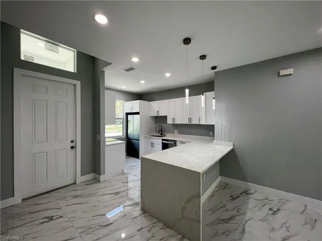 4372  16th SE AVE, Naples, FL 34117