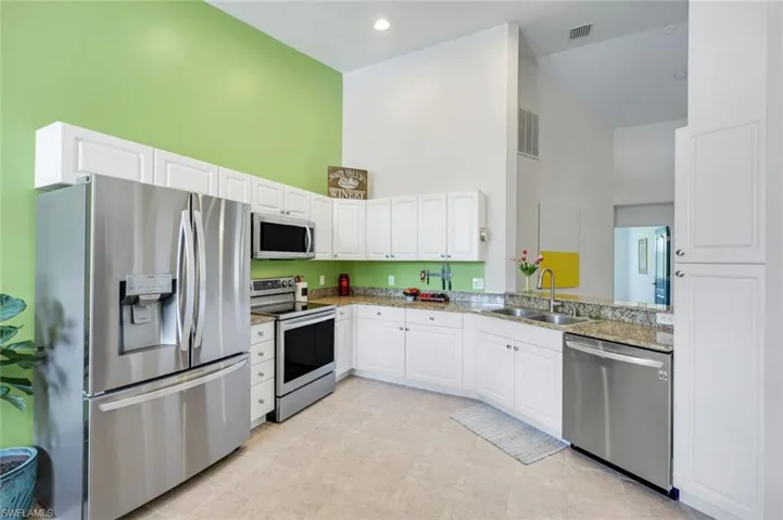 12110  Summergate  CIR, Fort Myers, FL 33913