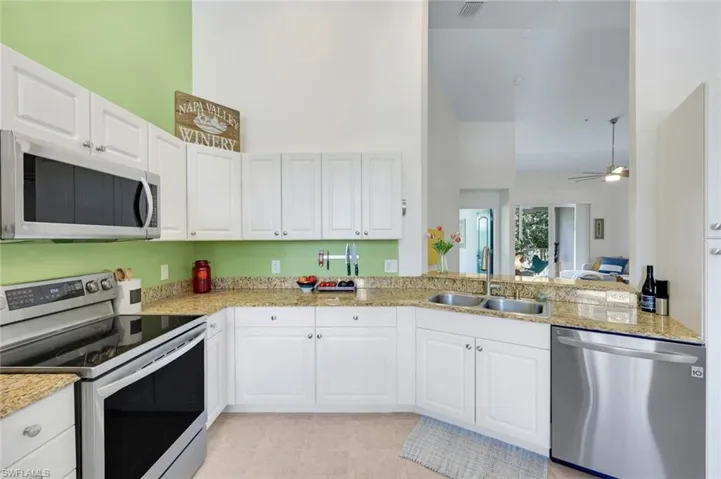 12110  Summergate  CIR, Fort Myers, FL 33913