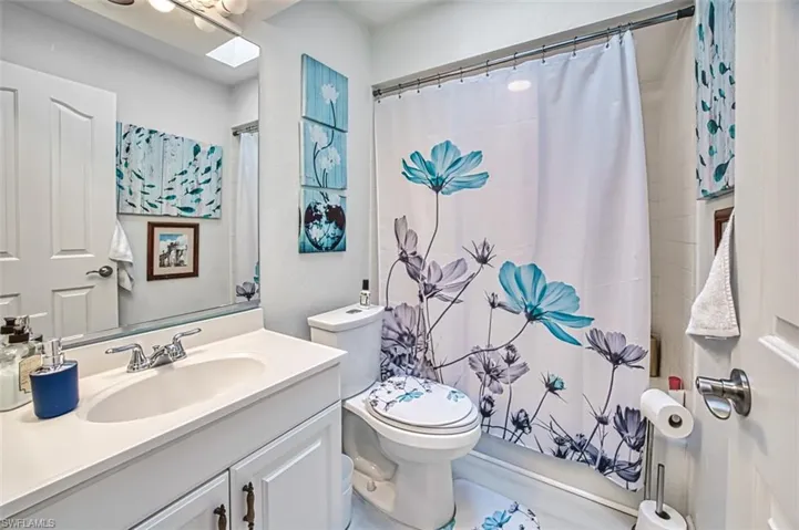 2490 Outrigger Ln, Naples, Florida 34104