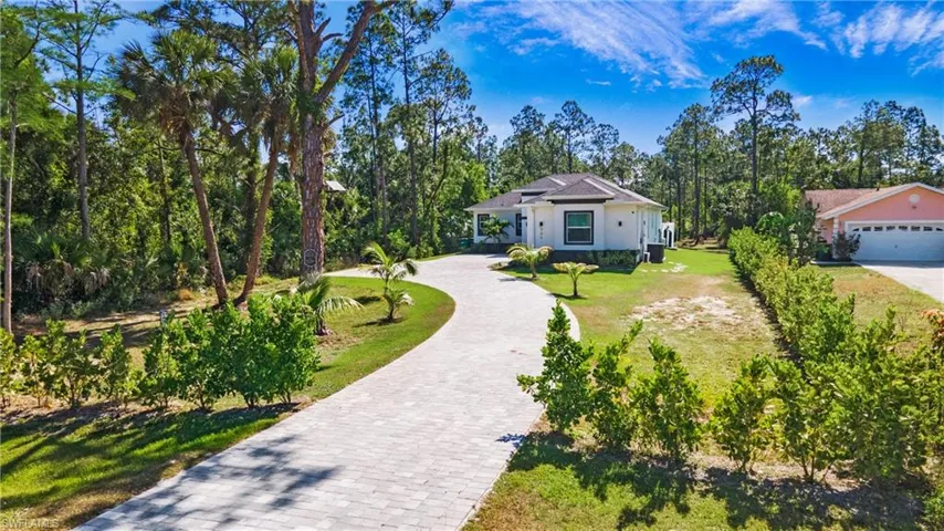 756  12th SE ST, Naples, FL 34117